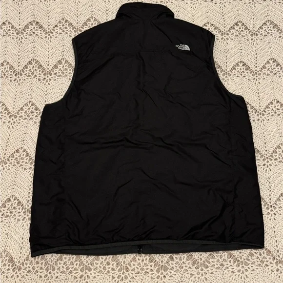 The North Face Men's Black Reversible Vest Size XL Wind & Water Resistant - Picture 4 of 9